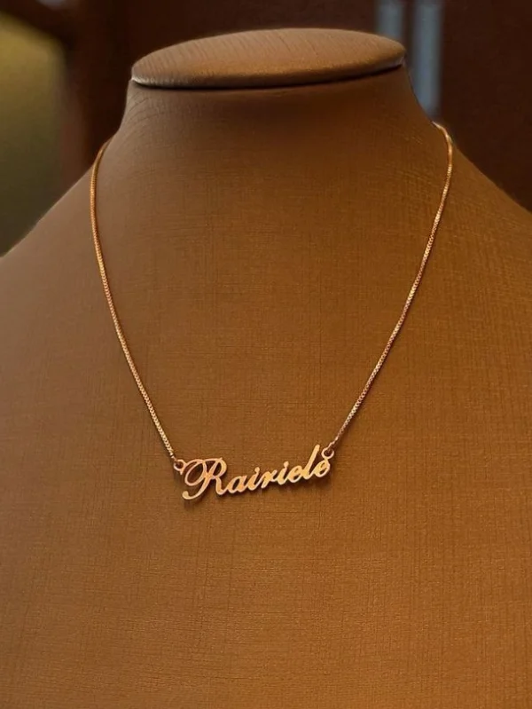 Gargantilha Letra de Nome Tradicional